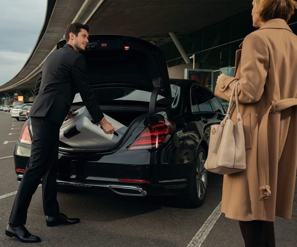 Chauffeurs Limo Service