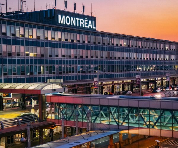 Montreal International Airport Limo Service