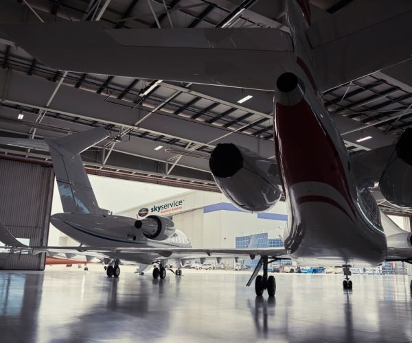 Toronto Pearson Airport Limo Service